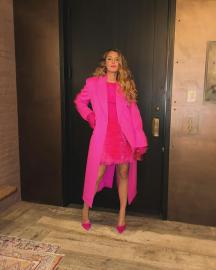 Blake Lively Jokes Her 'Bonkers' Good Makeup Looks Like a 'Human Filter'