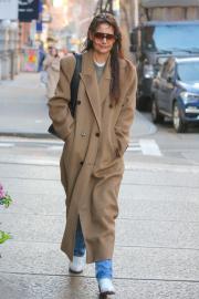 Channel Katie Holmes' Street Style With These Winter-White Western Boots