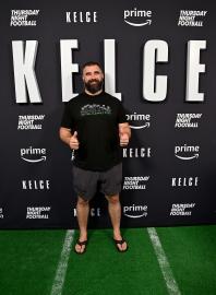 Jason Kelce Wears Flip-Flops Despite Brisk Temperatures Ahead of Eagles Game
