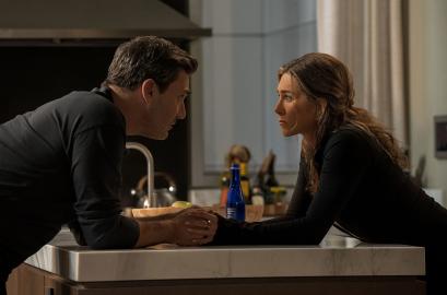 Jennifer Aniston Explains Why Her Jon Hamm Sex Scene Was So 'Awkward'