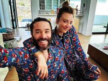 Kaley Cuoco and Tom Pelphrey Cuddle Daughter Matilda on Her 1st Christmas