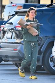 Rachel Bilson Embodies the 'Days Between' Christmas and NYE in Crocs