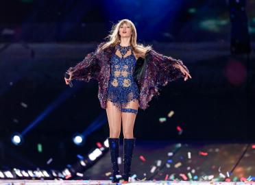10 Reasons Taylor Swift Was the Queen of Our Hearts in 2023