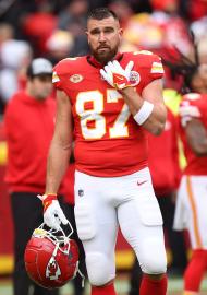 Travis Kelce Is Ready to 'Lock the F--k In' After Christmas Day Loss