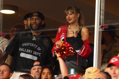 Who Is Aric Jones? Meet Travis Kelce’s BFF Who Hugged Taylor Swift ​