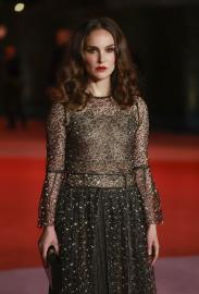 Natalie Portman, Adele and More Celebrities Who Talked About Sobriety