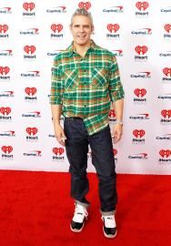 Andy Cohen Jokes He Deserves Meme Treatment for His Jingle Ball Outfit