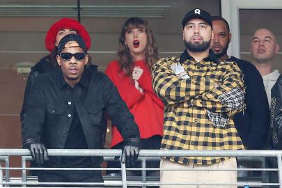 Breaking Down Who Taylor Swift Is Sitting With at the Chiefs Game