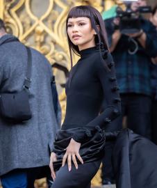 Zendaya Debuts Micro Bangs at Schiaparelli Show During Paris Fashion Week