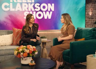 Kelly Clarkson Is Stunned By Sofia Vergara’s Transformation in ‘Griselda’