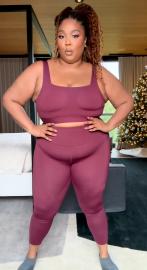 Lizzo Looks Snatched in Bra and Leggings From Yitty: 'New Year, New Me'