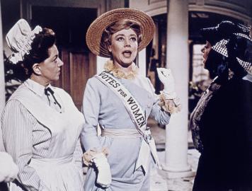 'Mary Poppins' Star Glynis Johns Dies at 100: 'A Somber Day for Hollywood'