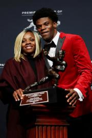 5 Things to Know About Ravens QB Lamar Jackson’s Momager Felicia