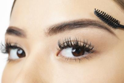 Skip the Salon With This Viral Lash Lift Kit — 49% Off If You’re Fast