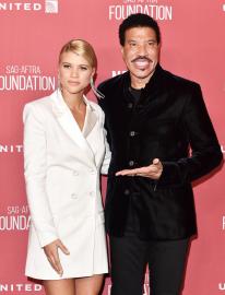 Lionel Richie Is 'Absolutely Thrilled' About Daughter Sofia's Pregnancy