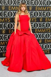 Suki Waterhouse Shows Off Baby Bump in Backless Frock at Emmys