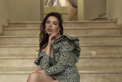 21 Extremely Flattering Dresses for Athletic Body Types