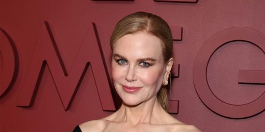 Shop Nicole Kidman's Go-To Hair Growth Gummies 