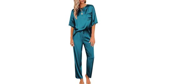 This Silky Pajama Set Is on Sale for 30% Off 