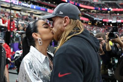 49ers’ George Kittle and Wife Claire Share Kiss Before 2024 Super Bowl