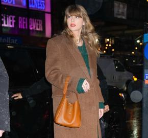 11 Bags Inspired by Taylor Swift's Collection to Score a Style Touchdown