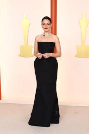 Jenny Slate's Butt ‘Was Out’ at the 2023 Oscars After She 'Split' Her Dress