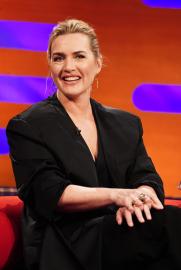 Kate Winslet Isn't Ashamed of Having 'Curves': 'This Is Who I Am'