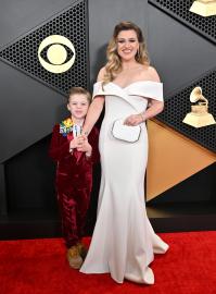 Kelly Clarkson Says Taking Son Remy as Her Grammys Date Was ‘A Good Time'