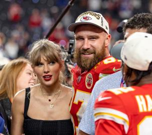 Travis Kelce and Taylor Swift's Super Bowl Chat Revealed in Mic'd Up Clip