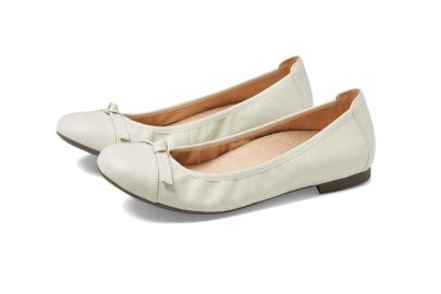 These 'Comfy' Flats Will Keep Your Arches Supported — 30% Off Now at Zappos