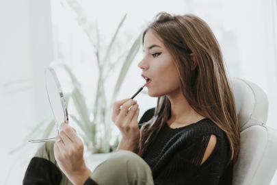 13 Best Lip Liners to Get the Perfect Pout