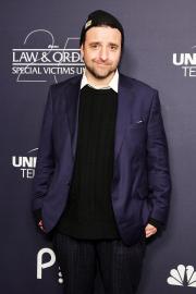 David Krumholtz Says He Saved 150 Kids From Fire on ‘Santa Clause 2’ Set
