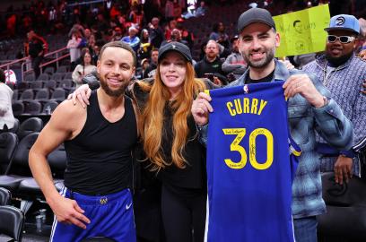 Lindsay Lohan Has Sweet Courtside Chat With Her Son's Godfather Steph Curry
