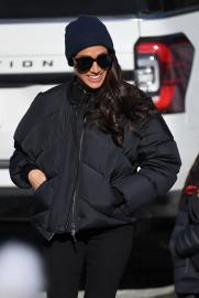 Quickly! Meghan Markle’s Exact Sunglasses Are on Sale 