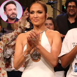 Jennifer Lopez Seems to Mouth 'I Love You' to Ben Affleck at 'SNL' Credits