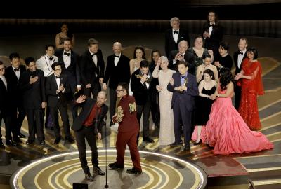 Hollywood’s Magical Night! Celebrities at the 2024 Oscars Red Carpet