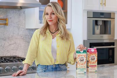 Jennie Garth Thought Kelly and Brandon’s Romance Was ‘Weird’ At First