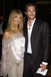 Oliver Hudson Details Childhood 'Trauma' He Experienced With Goldie Hawn
