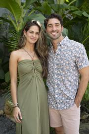 The Bachelor’s Joey and Kelsey Go on 1st Public Date: ‘We’re Excited’