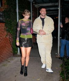Travis and Taylor Did Not Make Gymgoers Wait Outside During Workout