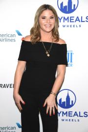 Jenna Bush Hager Shares Hilarious Photo of Fashion Fail at White House