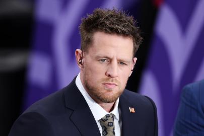 JJ Watt Roasts Fan for Unwanted ‘Parenting Advice’