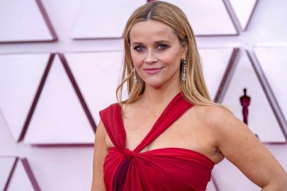 Reese Witherspoon Has ‘Decided to Date in Secret’ After Her Divorce