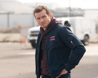 ‘9-1-1’ Is Finally Letting Buck Explore His Sexuality With [Spoiler] Kiss