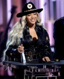Beyonce Drops 'Texas Hold 'Em' Remix — And Cryptic 'Cowboy Carter' Website