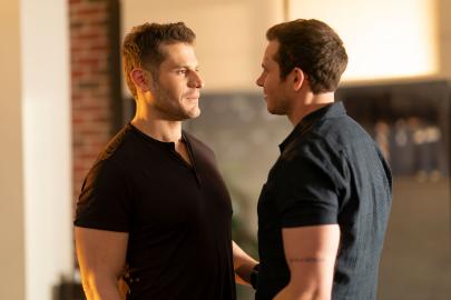 '9-1-1' Star Oliver Stark Calls Buck and Tommy's Kiss 'Deserved'