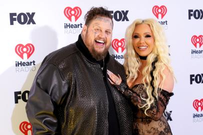 Jelly Roll, Bunnie XO’s Plane Makes Emergency Landing on Way to CMT Awards