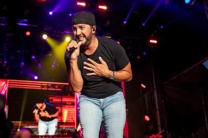 Luke Bryan Jokes His ‘Lawyer Will’ Call After He Slips on Fan’s Phone