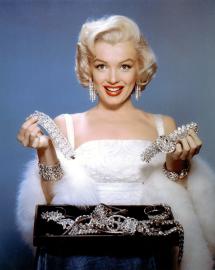 New Exhibit Showcases Jewels Worn by Marilyn Monroe, Bette Davis and More