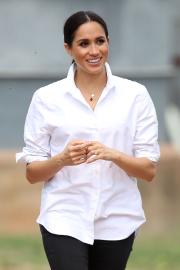 Meghan Markle Did the Calligraphy for American Riviera Orchard Logo